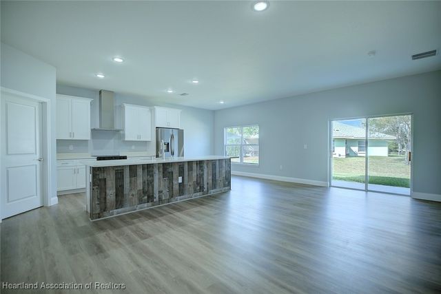 5623 Angelo Circle, Sebring, FL 33872