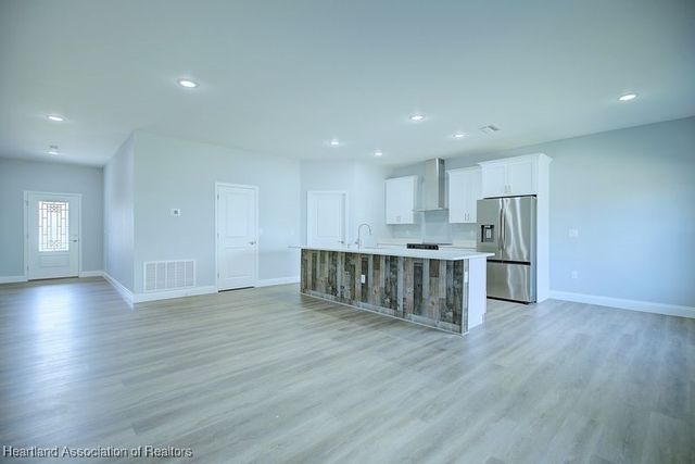 5623 Angelo Circle, Sebring, FL 33872