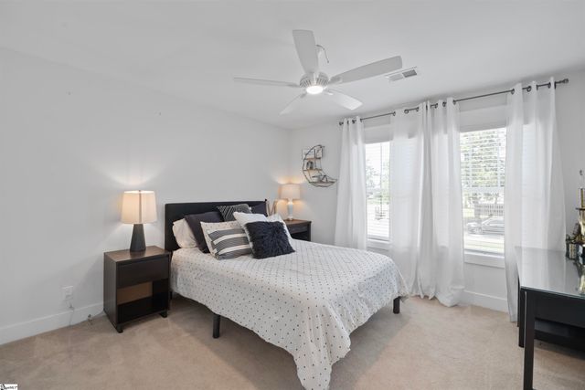2 Country Squire Court, Greenville, SC 19615