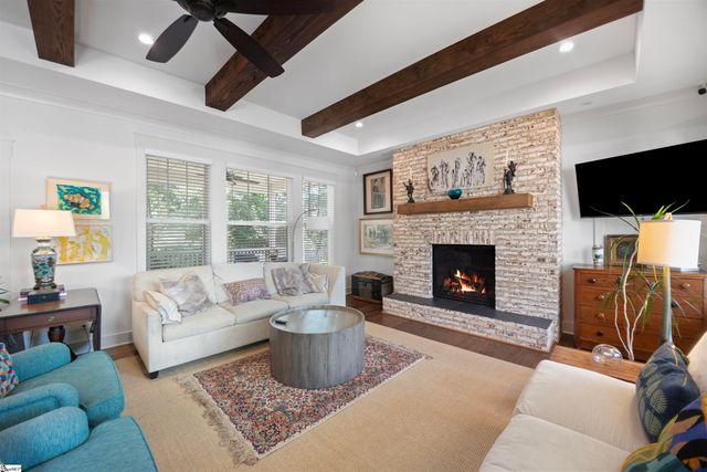 2 Country Squire Court, Greenville, SC 19615