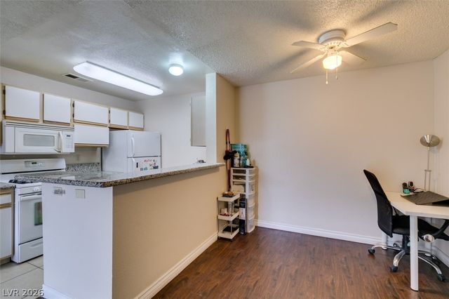 2200 South Fort Apache Road 1057, Las Vegas, NV 89117