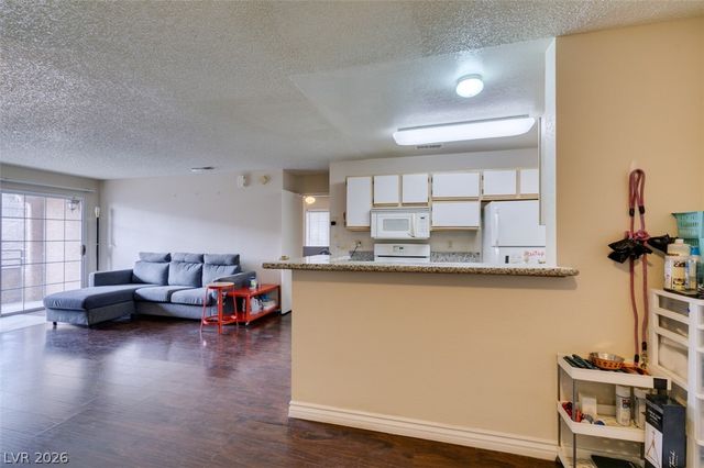 2200 South Fort Apache Road 1057, Las Vegas, NV 89117