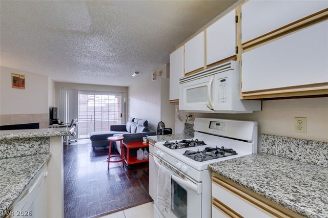 2200 South Fort Apache Road 1057, Las Vegas, NV 89117