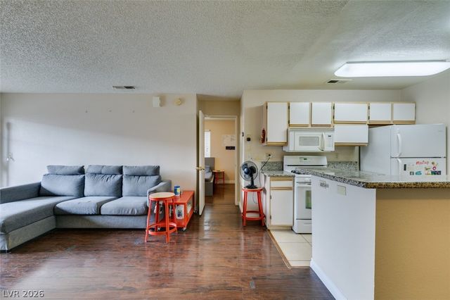 2200 South Fort Apache Road 1057, Las Vegas, NV 89117