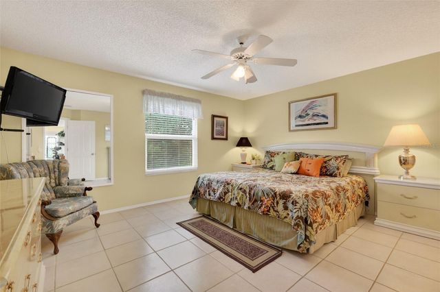 422 SAN MARINO DRIVE, The Villages, FL 32159