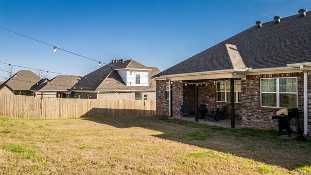17109 Willow Creek Drive, North Little Rock, AR 72120