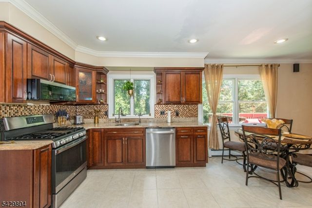 44 Dover Milton Rd, Jefferson Twp., NJ 07438