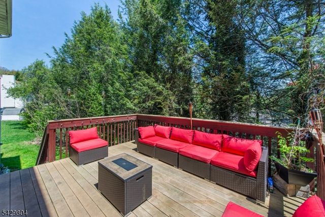 44 Dover Milton Rd, Jefferson Twp., NJ 07438