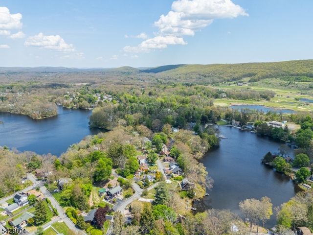 44 Dover Milton Rd, Jefferson Twp., NJ 07438
