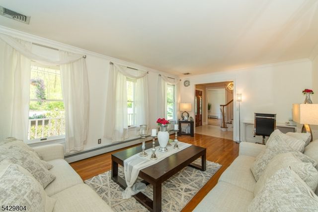 44 Dover Milton Rd, Jefferson Twp., NJ 07438