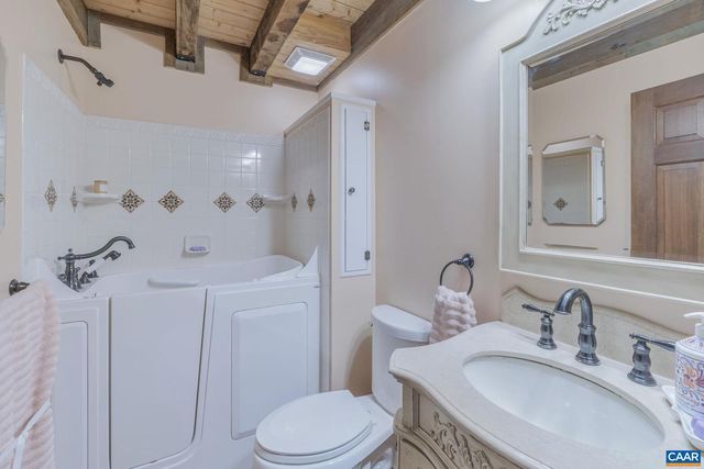 711 JEFFERSON DR, Palmyra, VA 22963