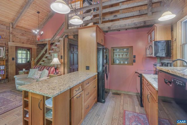 711 JEFFERSON DR, Palmyra, VA 22963