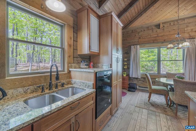 711 JEFFERSON DR, Palmyra, VA 22963