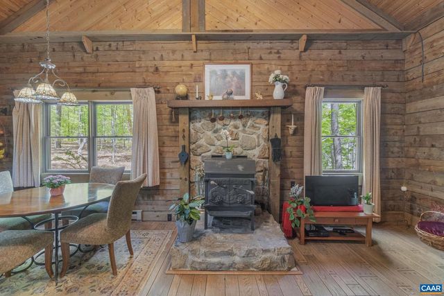711 JEFFERSON DR, Palmyra, VA 22963