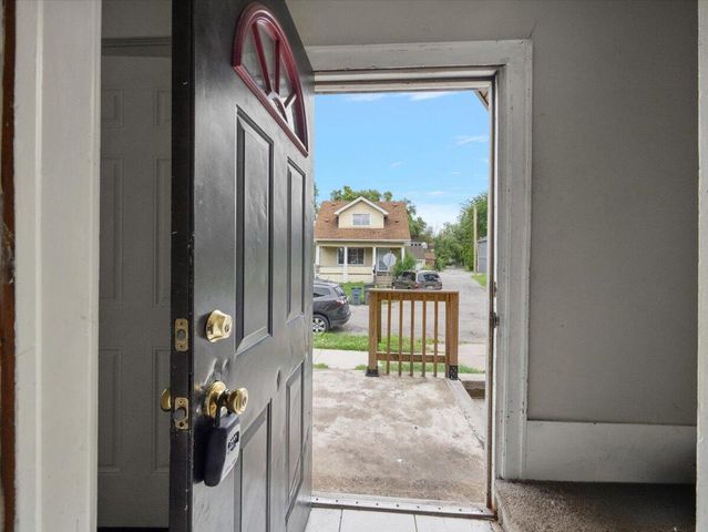 37 W Woodward Avenue, Ecorse, MI 48229