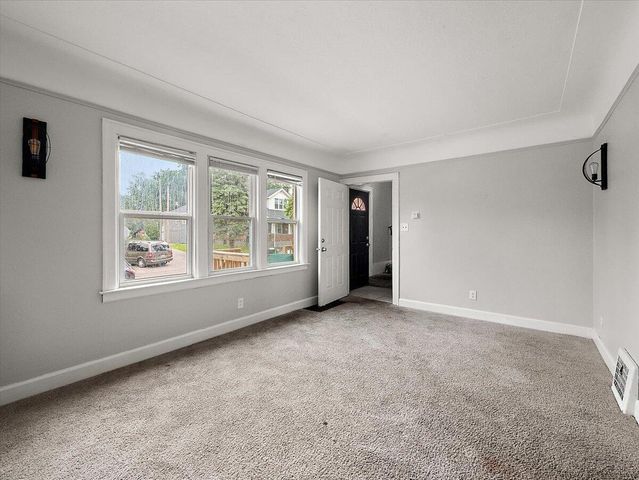 37 W Woodward Avenue, Ecorse, MI 48229