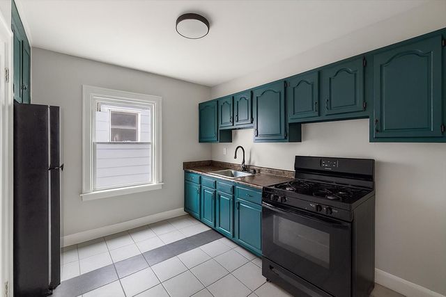 37 W Woodward Avenue, Ecorse, MI 48229