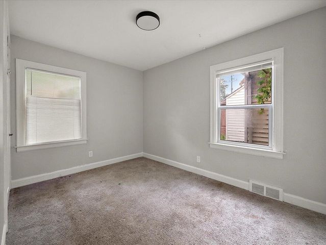 37 W Woodward Avenue, Ecorse, MI 48229