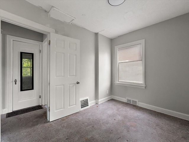 37 W Woodward Avenue, Ecorse, MI 48229