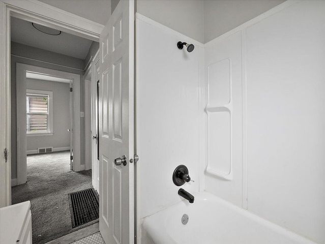 37 W Woodward Avenue, Ecorse, MI 48229