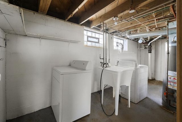 37 W Woodward Avenue, Ecorse, MI 48229