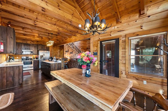31 Hope Drive, Blue Ridge, GA 30513