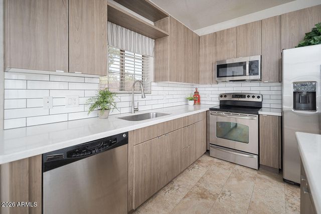 440 N 169TH Avenue, Goodyear, AZ 85338