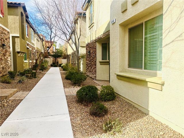 6157 Scarlet Leaf Street, Las Vegas, NV 89148