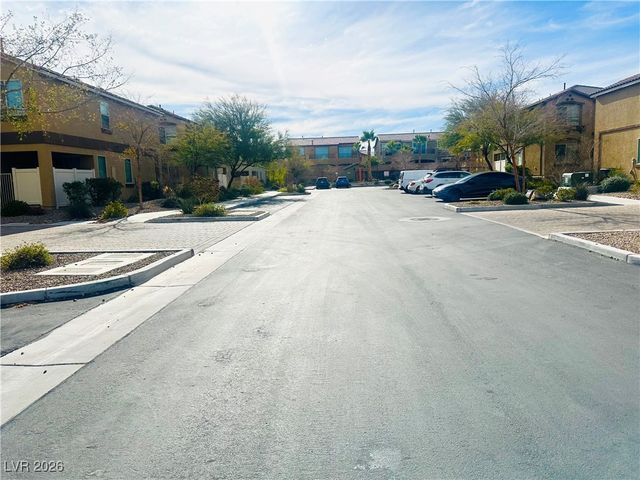 6157 Scarlet Leaf Street, Las Vegas, NV 89148