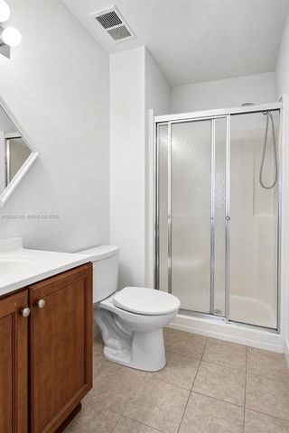 9821 NW 37th St 7F, Sunrise, FL 33351