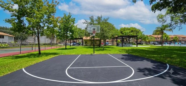 9821 NW 37th St 7F, Sunrise, FL 33351