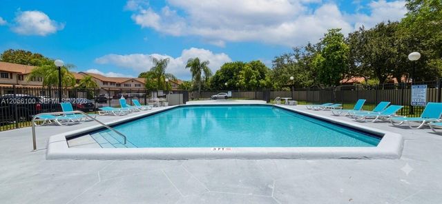 9821 NW 37th St 7F, Sunrise, FL 33351