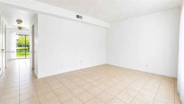 9821 NW 37th St 7F, Sunrise, FL 33351