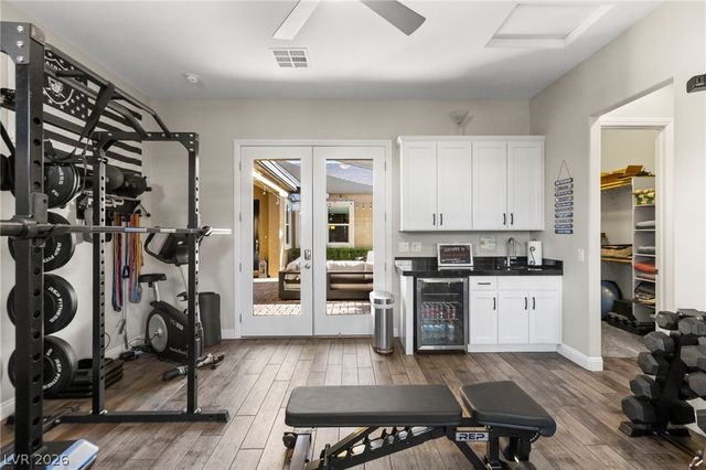 327 Castle Wynd Avenue, Las Vegas, NV 89183
