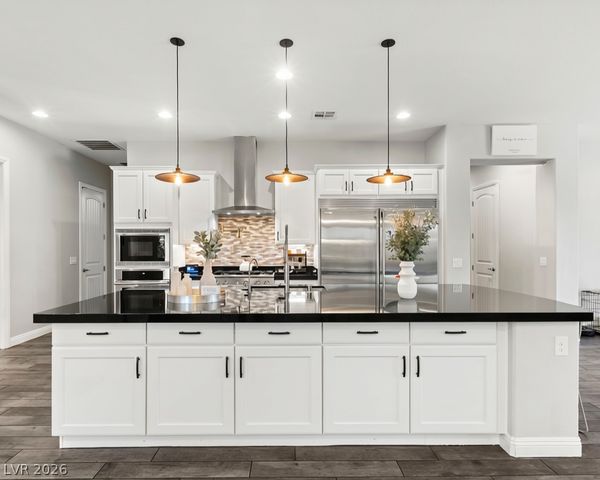 327 Castle Wynd Avenue, Las Vegas, NV 89183