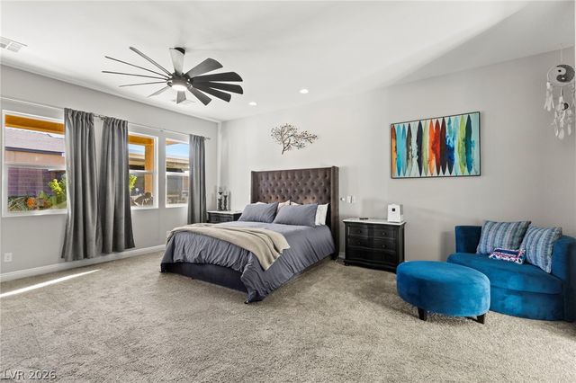 327 Castle Wynd Avenue, Las Vegas, NV 89183