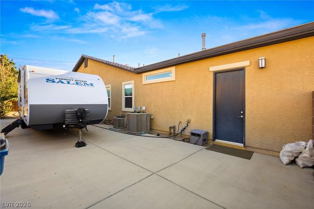 327 Castle Wynd Avenue, Las Vegas, NV 89183