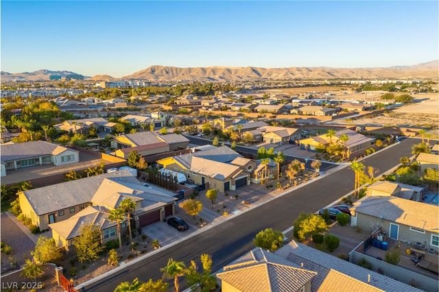 327 Castle Wynd Avenue, Las Vegas, NV 89183
