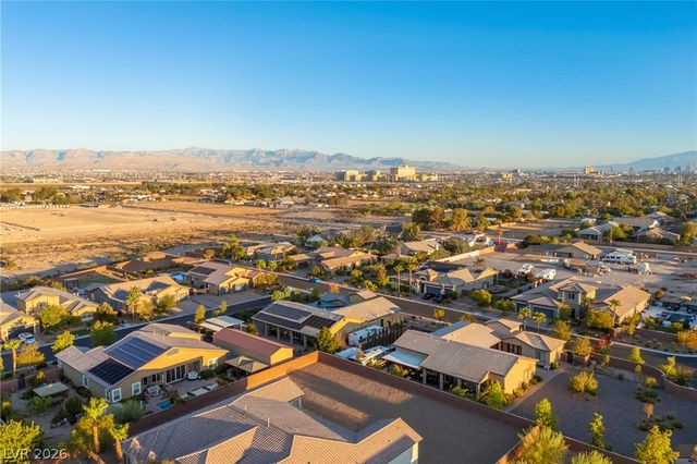 327 Castle Wynd Avenue, Las Vegas, NV 89183