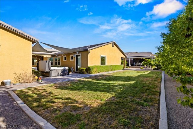 327 Castle Wynd Avenue, Las Vegas, NV 89183
