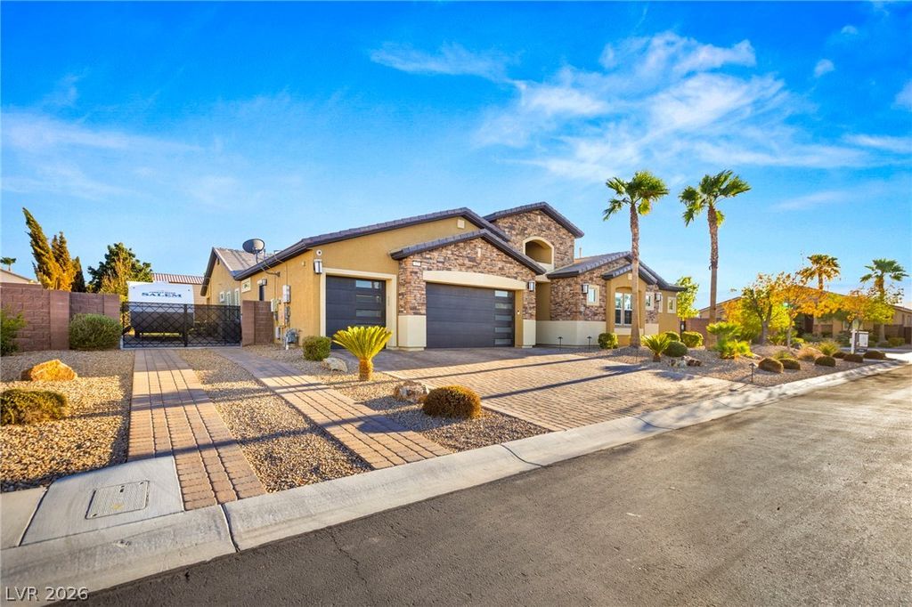 327 Castle Wynd Avenue, Las Vegas, NV 89183 — photo 2