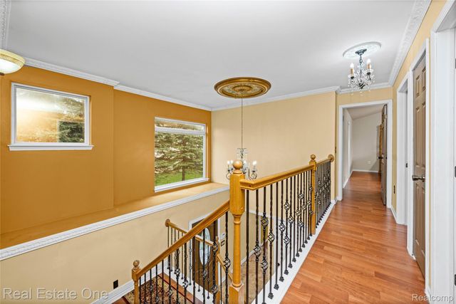 7295 W Maple Road, West Bloomfield Charter Township, MI 48322