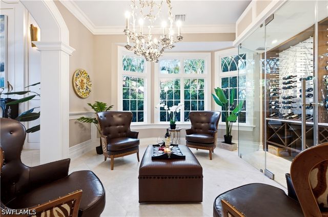 40 5th AVE S, Naples, FL 34102