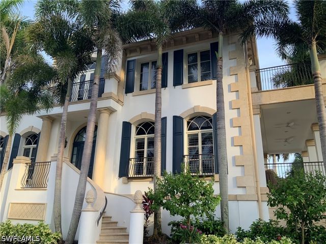 40 5th AVE S, Naples, FL 34102