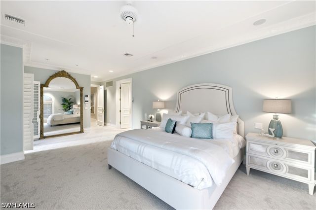 40 5th AVE S, Naples, FL 34102