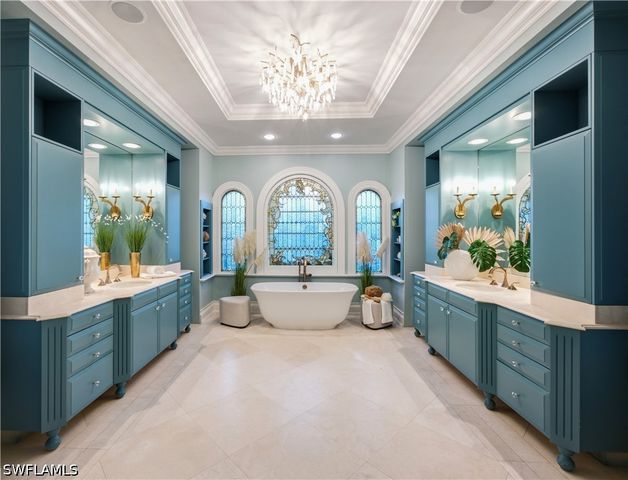 40 5th AVE S, Naples, FL 34102