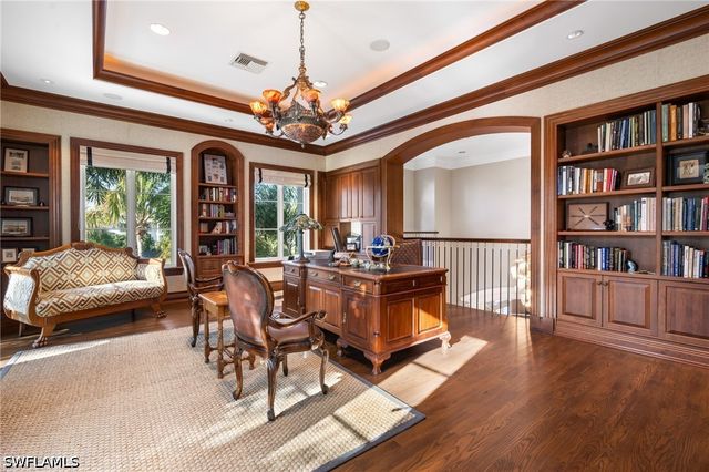 40 5th AVE S, Naples, FL 34102