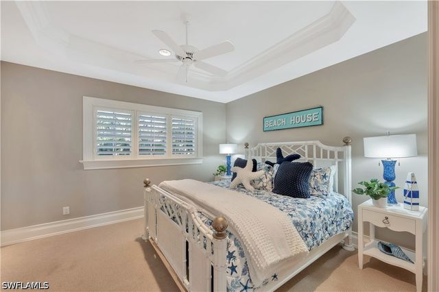 40 5th AVE S, Naples, FL 34102