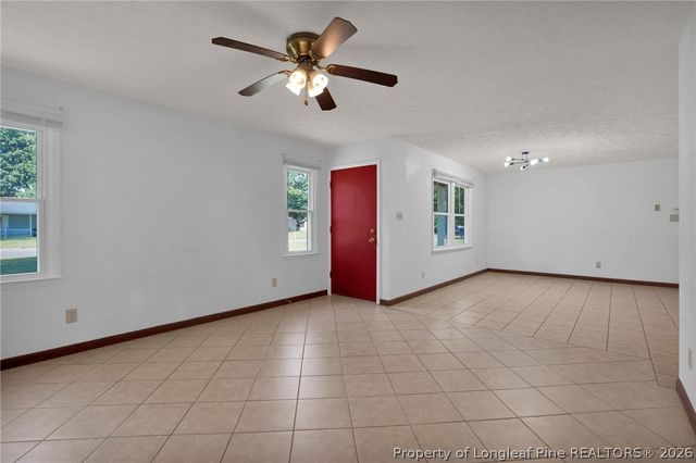 2231 Tolgate Road, Fayetteville, NC 28304