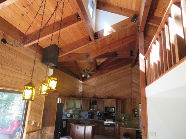 3281 Mountain Lake Dr, Pollock Pines, CA 95726